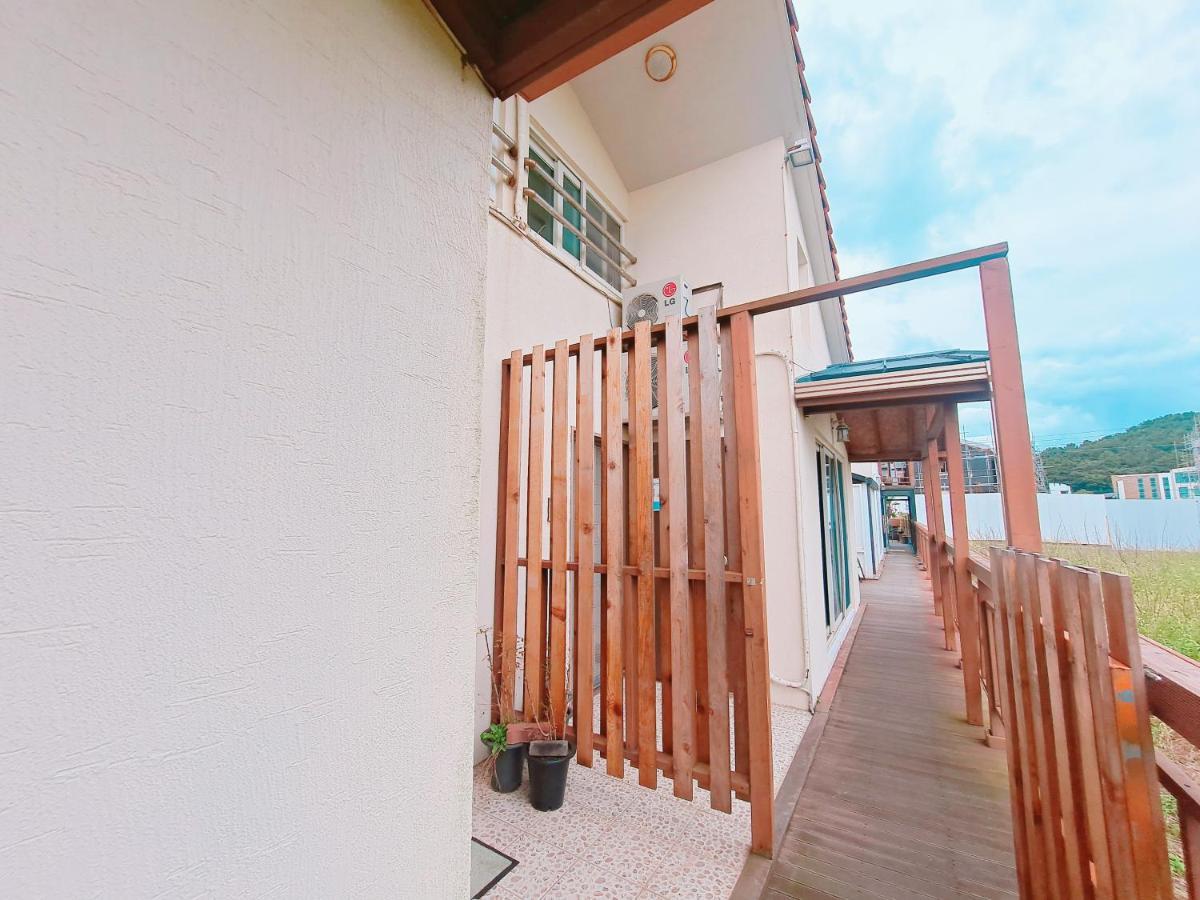 Jeju Gillime Pension Exterior foto